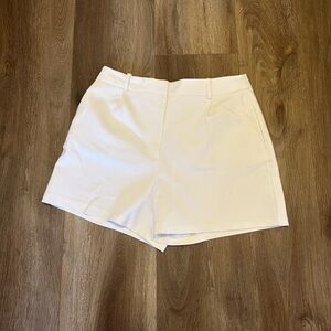 Zara shorts 🤍